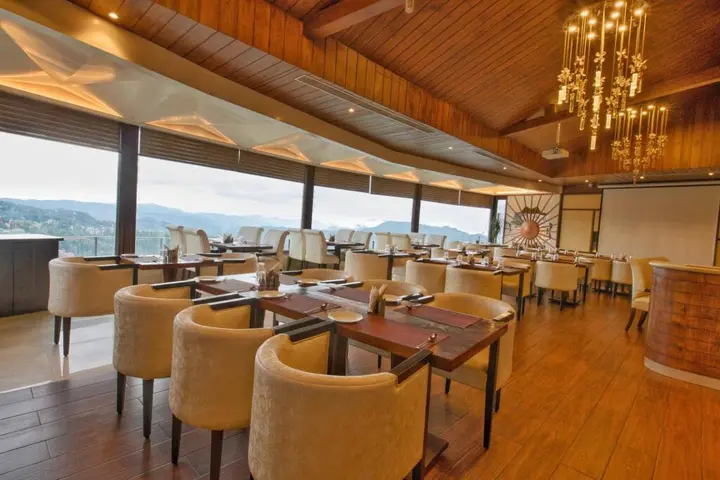 Шимла: The Cedar Grand - Hotel & Spa