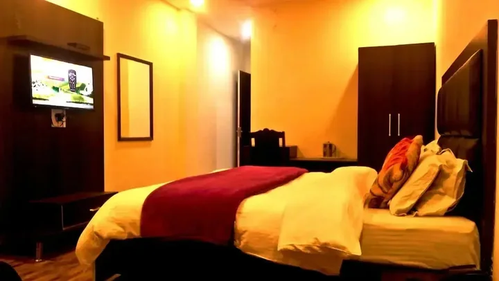 Чамба: Shining Star Resort