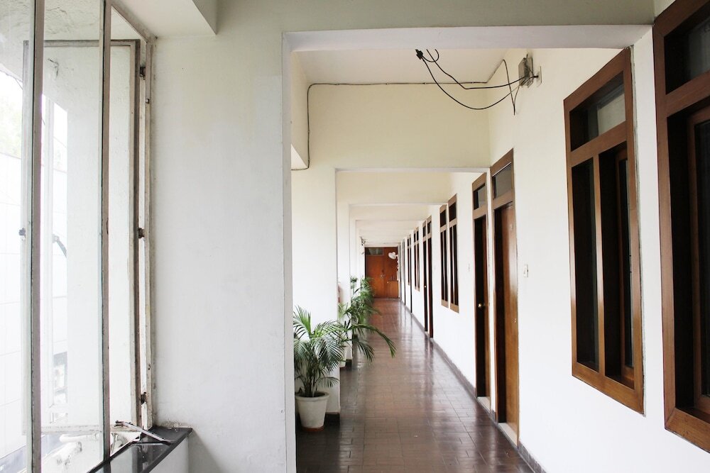 Дехрадун: Central Great Value Hotel