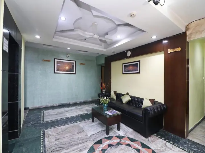 Колката: Hotel N S International