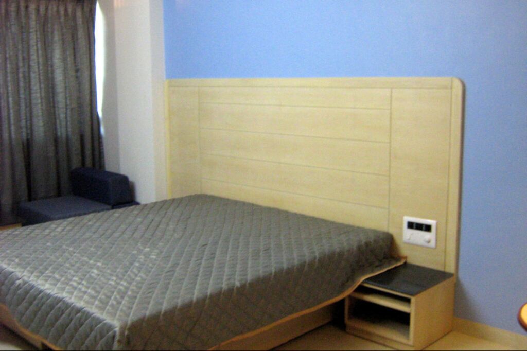 Пуна: Hotel Raviraj