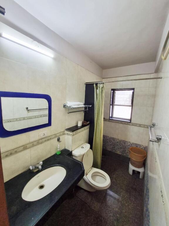 Пуна: Hotel Raviraj