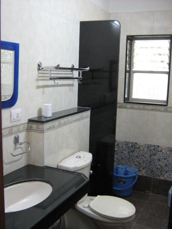 Пуна: Hotel Raviraj