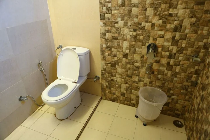 Массури: Hotel Devlok Primal