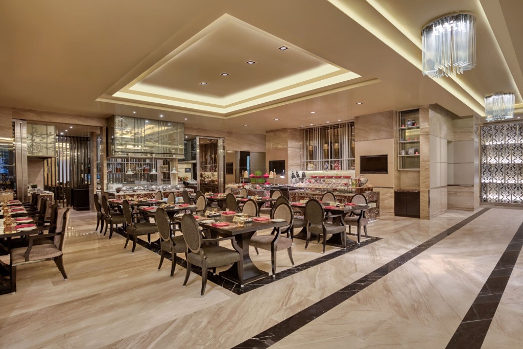 Бангалор: DoubleTree Suites by Hilton Bengaluru Outer Ring Road