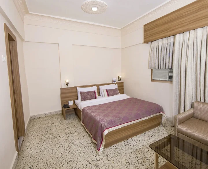 Мумбаи: Bawa Regency