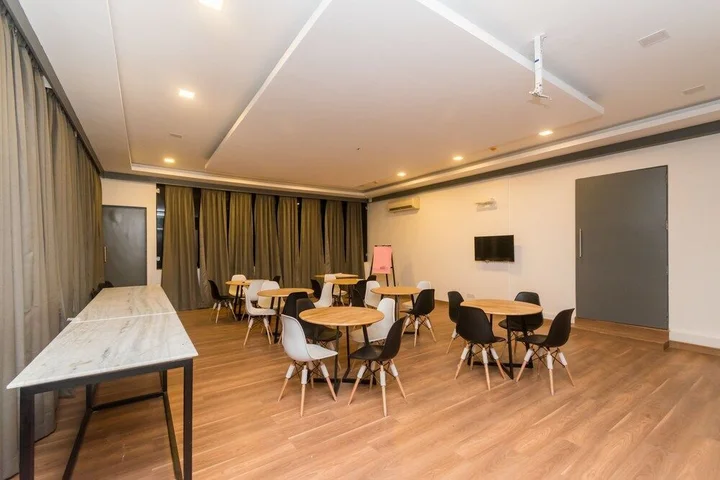 Колката: Oyo Townhouse 011 Esplanade
