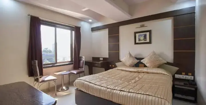 Нави-Мумбай: Hotel Three Star Pvt Ltd