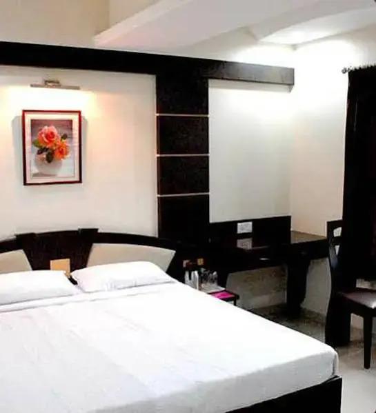 Нави-Мумбай: Hotel Three Star Pvt Ltd