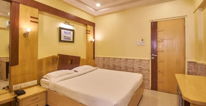 Нави-Мумбай: Hotel Three Star Pvt Ltd
