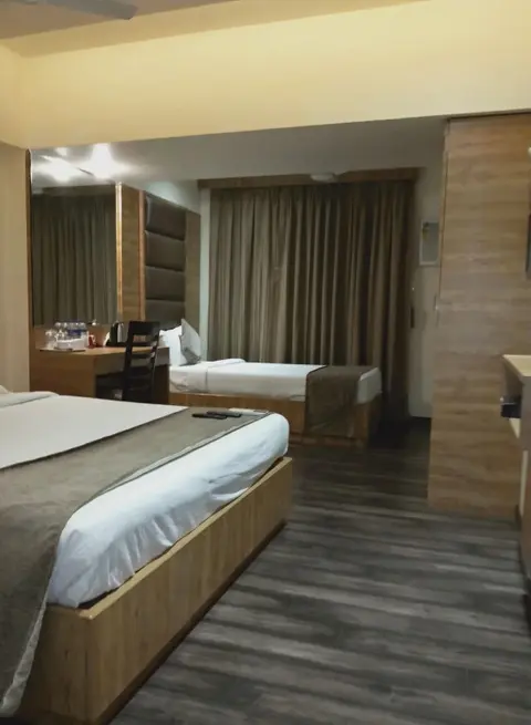 Нави-Мумбай: Hotel Heritage Dakshin