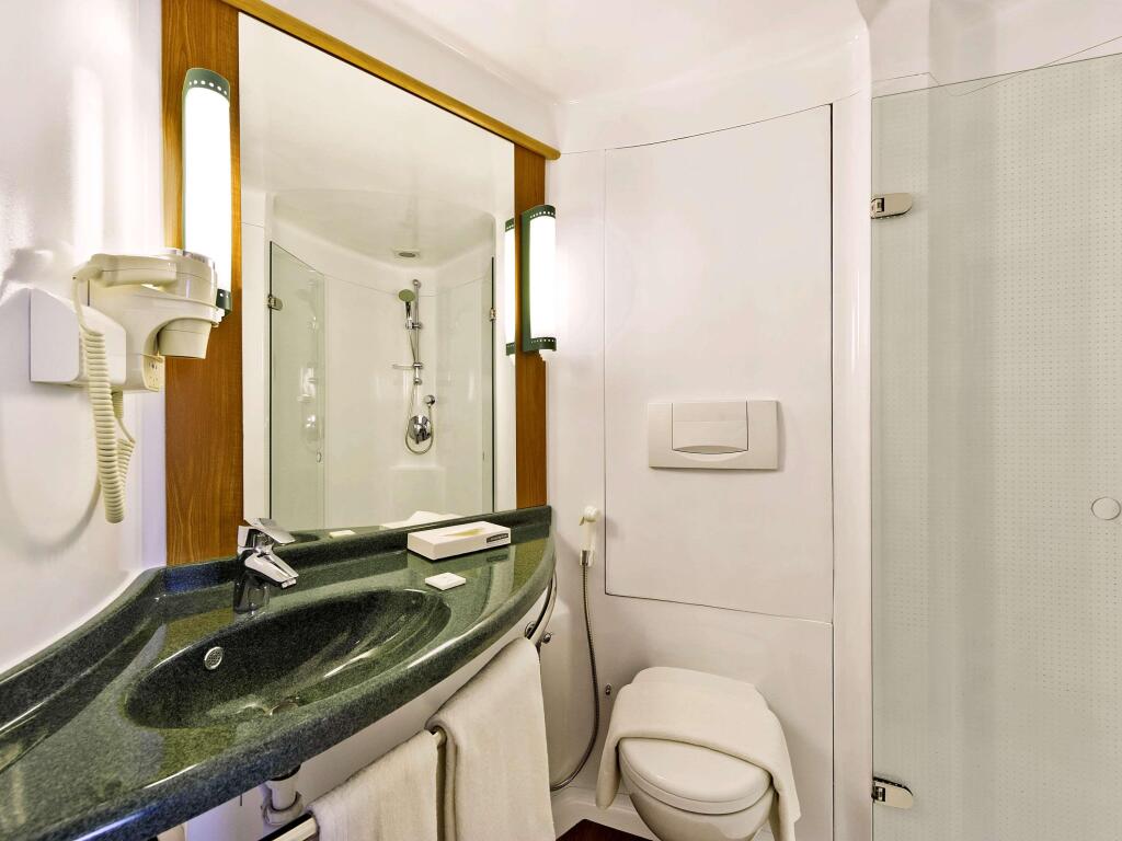 Нашик: ibis Nashik Hotel