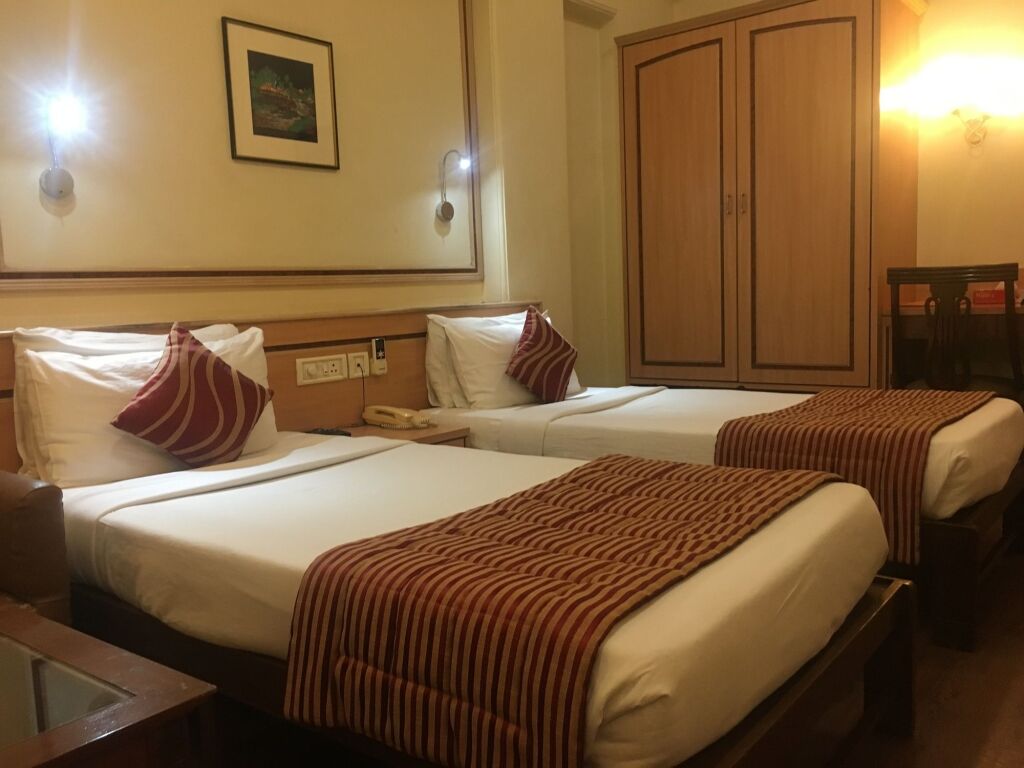 Нави-Мумбай: Abbott Hotel