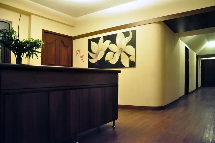 Нави-Мумбай: Abbott Hotel