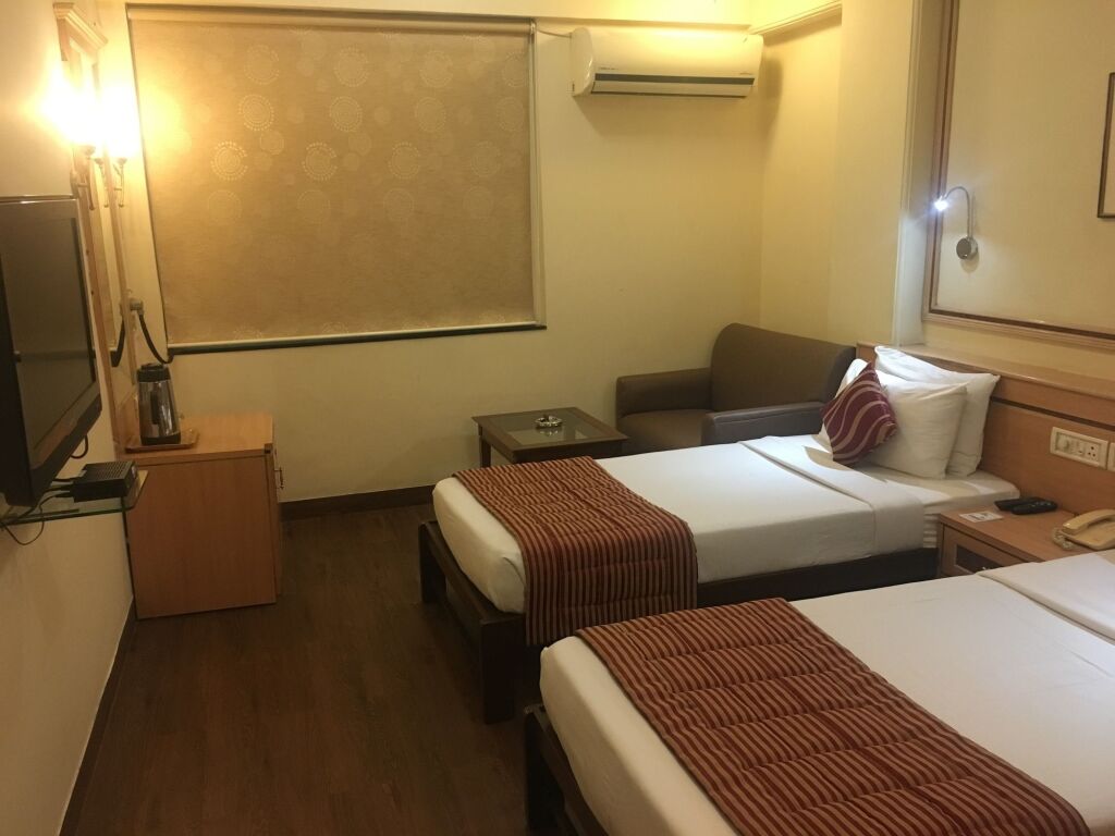 Нави-Мумбай: Abbott Hotel