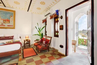 Крепость Jhansi: Hotel Bundelkhand Riverside