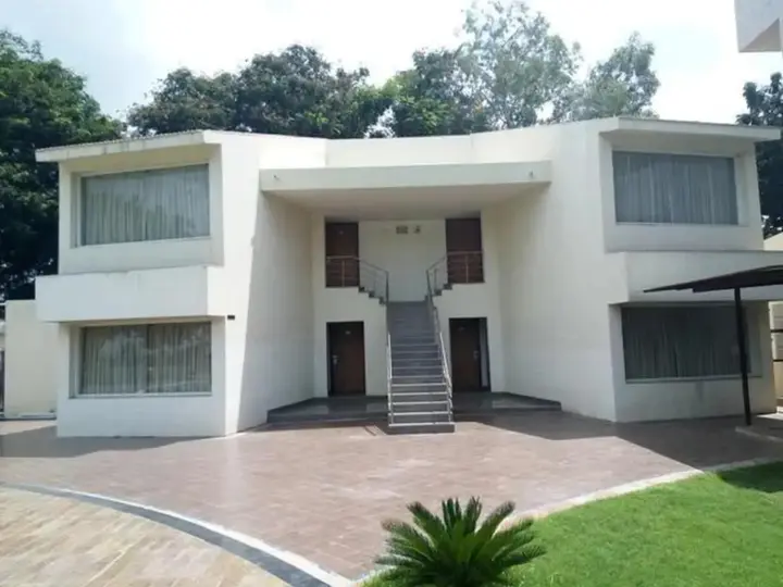 Бхавнагар: Top3 Lords Resort Bhavnagar