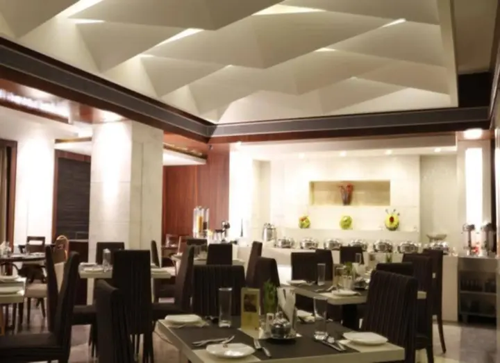 Сурат: Lords Plaza, Surat