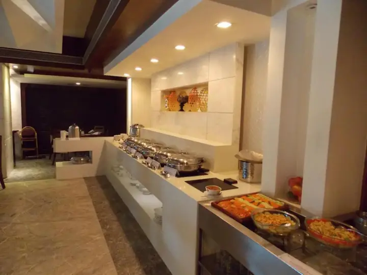 Сурат: Lords Plaza, Surat