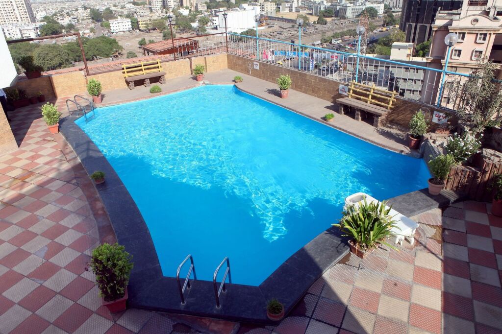 Сурат: Lords Plaza, Surat