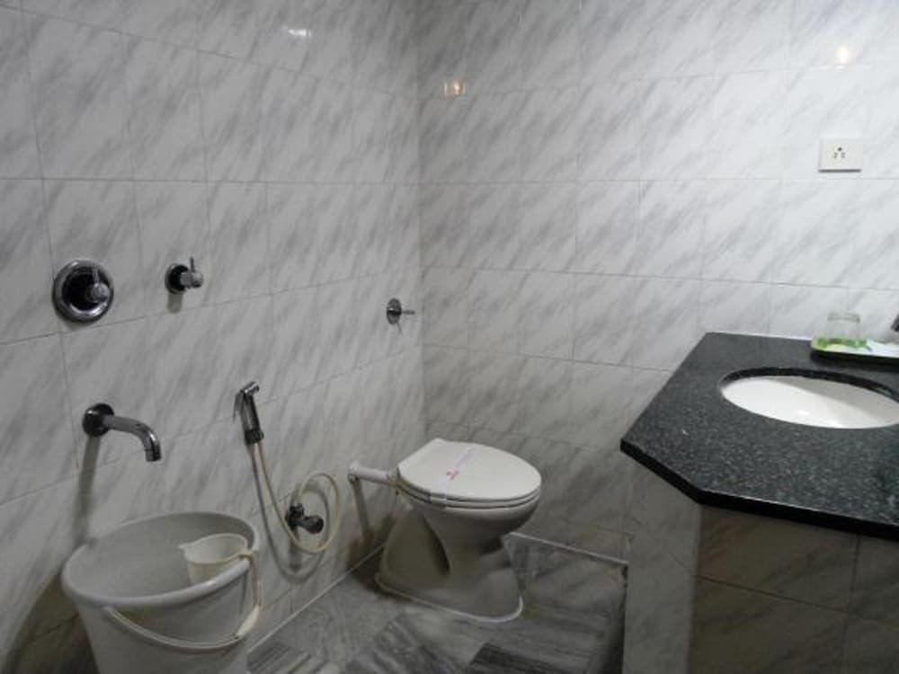 Тирупати: Hotel Sindhuri Park
