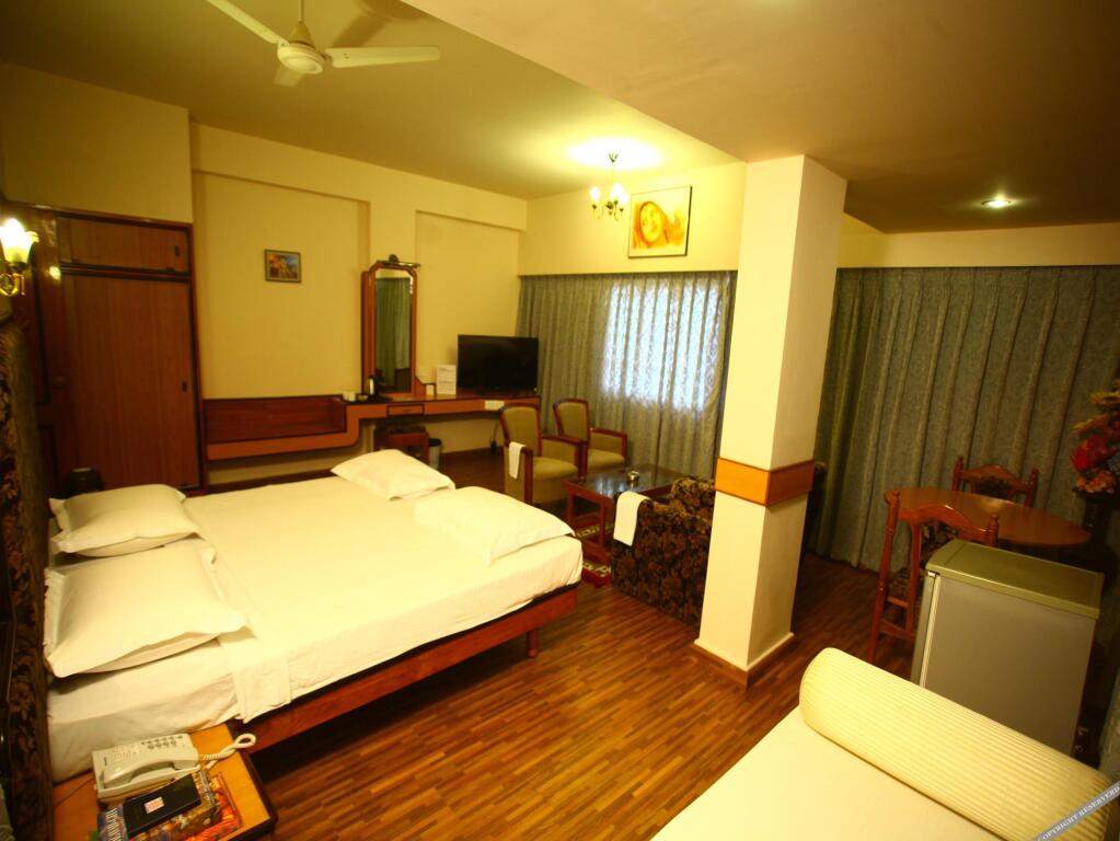 Тирупати: Hotel Sindhuri Park