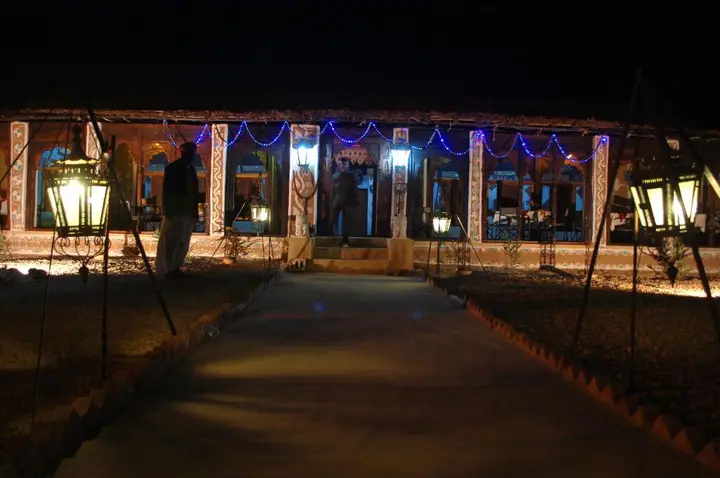 carousel image 4