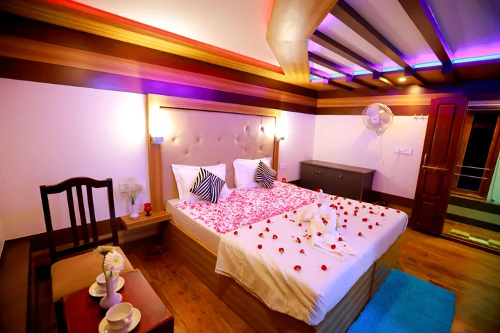 Аллеппи: Kerala Luxury House Boat