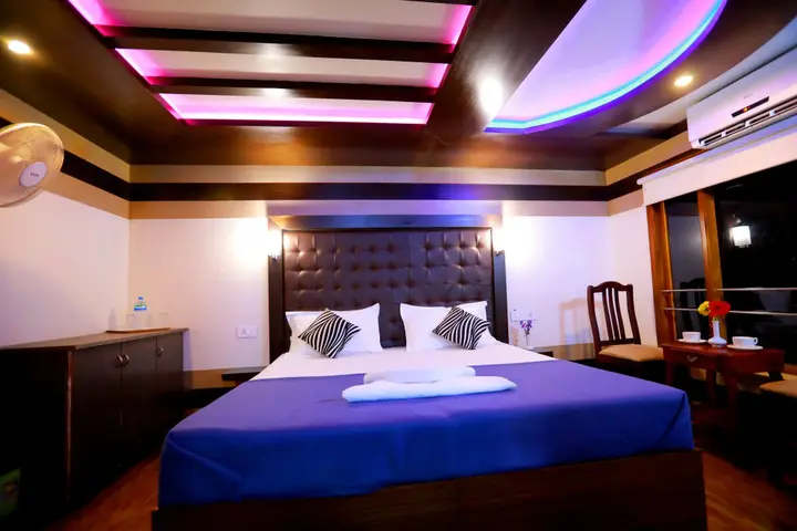 Аллеппи: Kerala Luxury House Boat