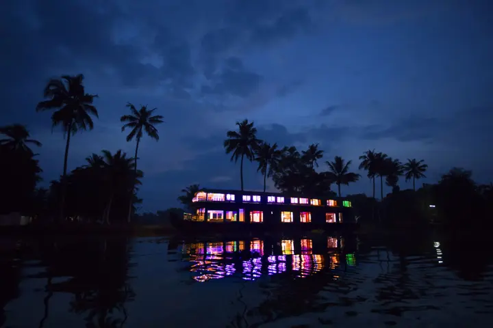 Аллеппи: Kerala Luxury House Boat