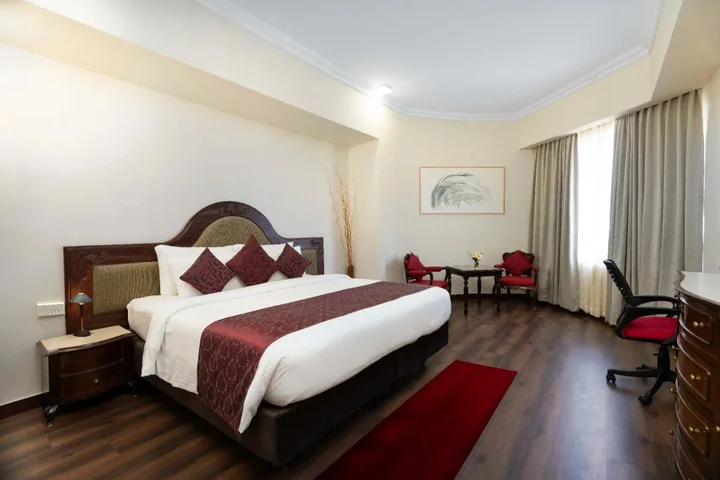 Коччи: Hotel Presidency