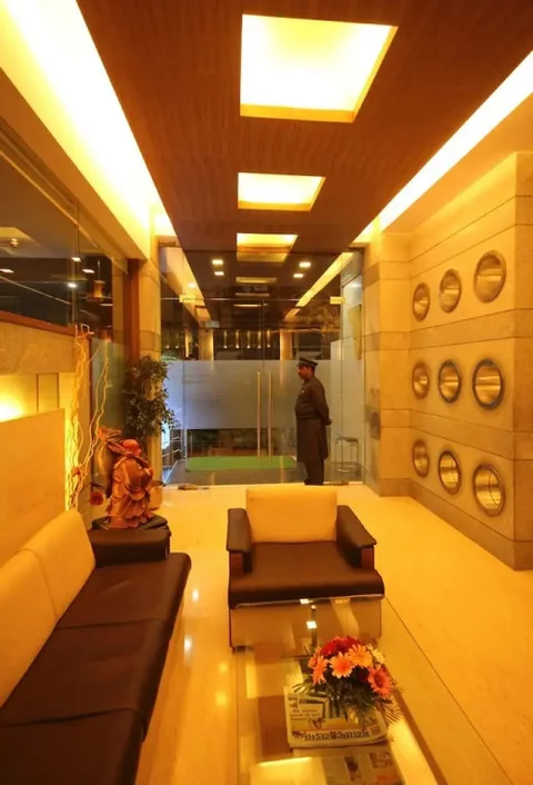 Тхане: Hotel Vihangs Inn