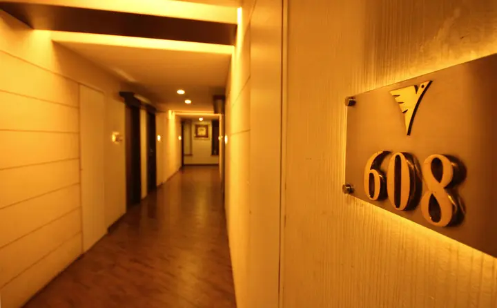 Тхане: Hotel Vihangs Inn