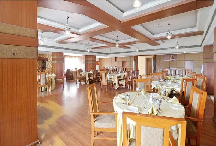 Индаур: Hotel Apna Palace
