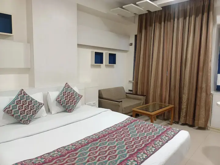 Индаур: Hotel Apna Palace
