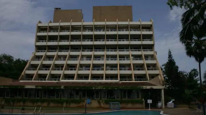 Мумбаи: The Resort Mumbai