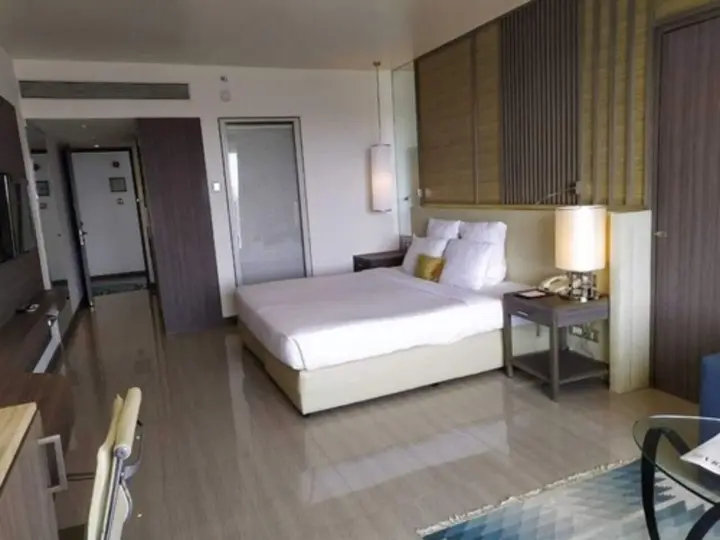Мумбаи: The Resort Mumbai
