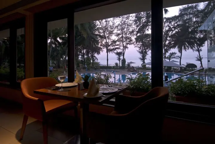 Мумбаи: The Resort Mumbai