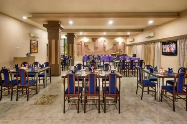 Райула: Lion Lords Inn Rajula