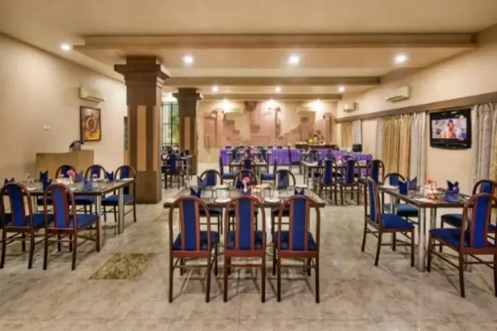 Райула: Lion Lords Inn Rajula