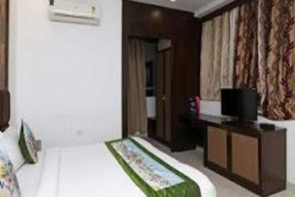 Нойда: Clarks Inn Cytrus Noida