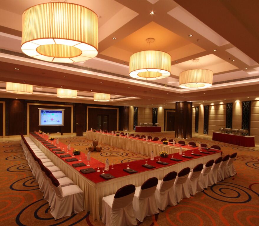 Панчкула: Golden Tulip Chandigarh, Panchkula
