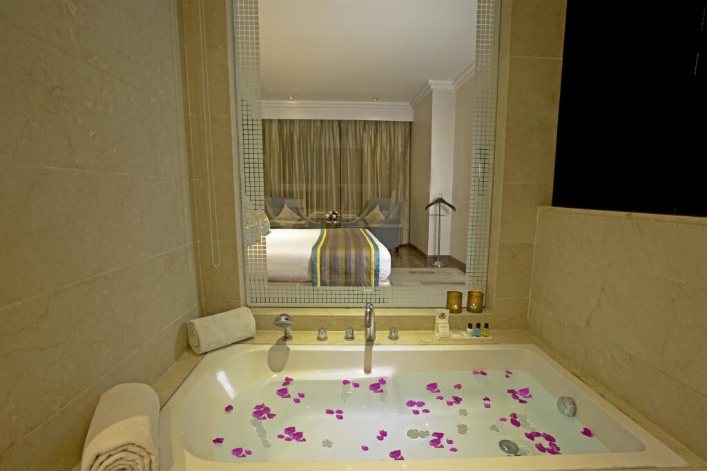 Панчкула: Golden Tulip Chandigarh, Panchkula