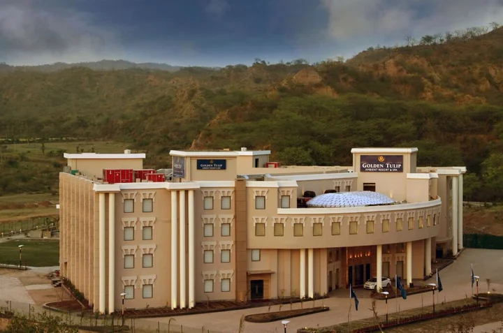 Панчкула: Golden Tulip Chandigarh, Panchkula