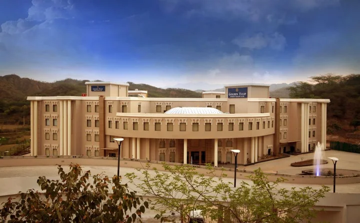 Панчкула: Golden Tulip Chandigarh, Panchkula