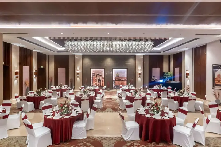 Большая Нойда: Radisson Blu Hotel Greater Noida