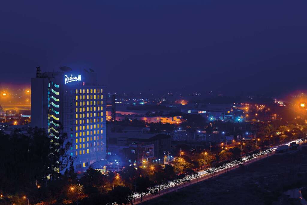 Большая Нойда: Radisson Blu Hotel Greater Noida