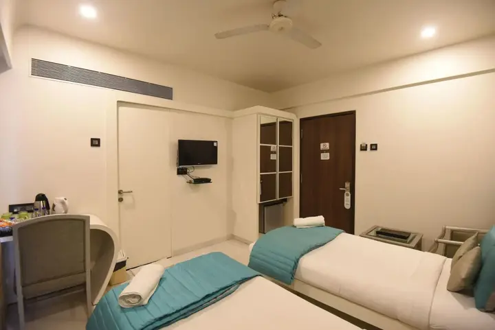 Тхане: VITS Sharanam, Thane