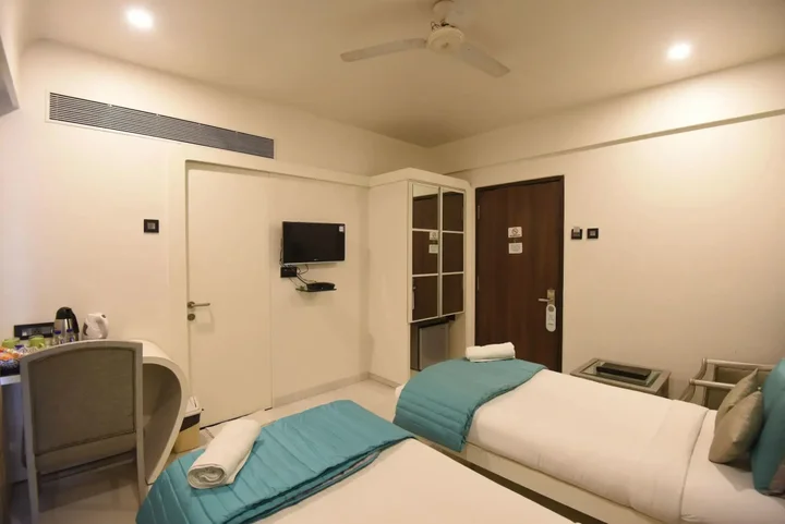 Тхане: VITS Sharanam, Thane