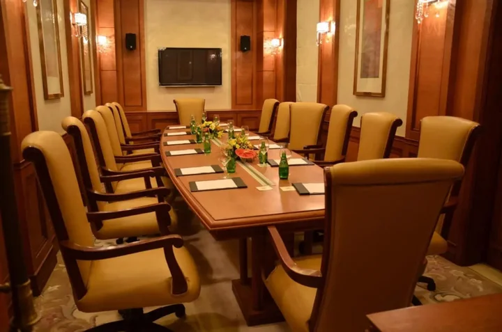 Нави-Мумбай: Royal Tulip Navi Mumbai